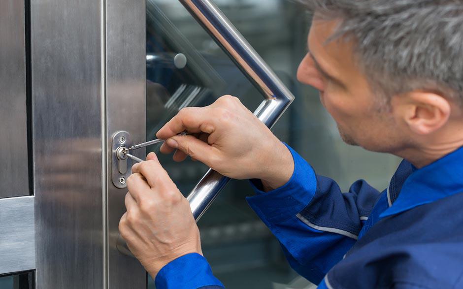 ouvrir une porte blindée fermée à clef Mennecy